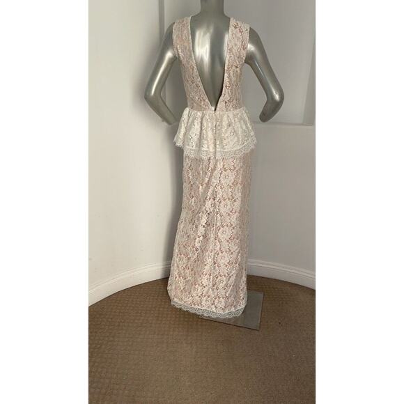 Unbraded  Sleeveless Peplum Maxi Lace  White Dress  Made In Italy Size S - Picture 8 of 12